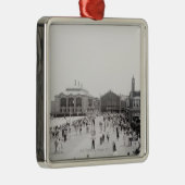 Mengen Ornament Aus Metall (Rechts)