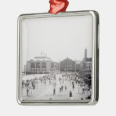 Mengen Ornament Aus Metall (Links)