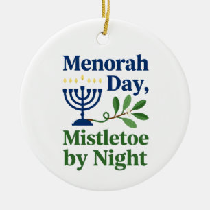 Menora bei Tag Mistelzweig bei Nacht Christmukkah  Keramik Ornament