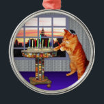 menorah cat.jpg silbernes ornament<br><div class="desc">Nicht gerade für Chanukah mehr - dieser hübsche Ingwer beleuchtet die Kerzen,  weil ein großes Wunder hier geschah!</div>