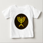 Menorah Flame Baby T-shirt<br><div class="desc">Eine digitale Darstellung der jüdischen siebenverzweigten Menorah (Hebräisch: מְ נ וֹ רָ ‎). Die siebenverzweigte Menorah, die im tragbaren Set von Moses in der Wildnis und später im Tempel in Jerusalem verwendet wird, ist seit der Antike ein Symbol des Judentums und das Emblem des modernen Staat Israel. Der Kohanim zündete...</div>