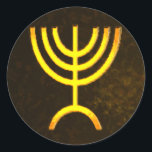 Menorah Flame Runder Aufkleber<br><div class="desc">Eine digitale Darstellung der jüdischen siebenverzweigten Menorah (Hebräisch: מְ נ וֹ רָ ‎). Die siebenverzweigte Menorah, die im tragbaren Set von Moses in der Wildnis und später im Tempel in Jerusalem verwendet wird, ist seit der Antike ein Symbol des Judentums und das Emblem des modernen Staat Israel. Der Kohanim zündete...</div>