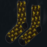 Menorah Flame Socken<br><div class="desc">Eine braune und goldene digitale Darstellung der jüdischen siebenverzweigten Menorah (Hebräisch: מְ נ וֹ רָ ‎). Die siebenverzweigte Menorah, die im tragbaren Set von Moses in der Wildnis und später im Tempel in Jerusalem verwendet wird, ist seit der Antike ein Symbol des Judentums und das Emblem des modernen Staat Israel....</div>