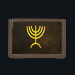Menorah Flame Tri-fold Geldbeutel<br><div class="desc">Eine digitale Darstellung der jüdischen siebenverzweigten Menorah (Hebräisch: מְ נ וֹ רָ ‎). Die siebenverzweigte Menorah, die im tragbaren Set von Moses in der Wildnis und später im Tempel in Jerusalem verwendet wird, ist seit der Antike ein Symbol des Judentums und das Emblem des modernen Staat Israel. Der Kohanim zündete...</div>