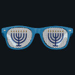 Menorah Hanukkah Party Partybrille<br><div class="desc">Coole Hanukkah Party Sonnenbrille in blau mit einer Menorah für Chanukah. Rock deine Hanukah Feier mit dieser lustigen jüdischen Brille.</div>