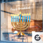 Menorah Happy Hanukkah Fensterheber Fensteraufkleber<br><div class="desc">Wünschen Sie allen eine Happy Hanukkah mit diesem hübschen Design,  das eine goldene Menorah mit blauen Kerzen.</div>