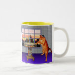 Menorah Katze Zweifarbige Tasse<br><div class="desc">So ist die Katze ein Redhead - er ist ein Ashkenazi!  Und es ist Sonnenuntergang,  also wird er auf sein kippah gesetzt,  beleuchtet er die Kerzen und das Sprichwort die Gebete und erinnert daran sich,  dass ein großes Wunder dort geschah.</div>