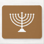 Menorah Mousepad<br><div class="desc">Diese Menorah kann in jede beliebige Zazzle-Farbe,  die Sie gewollt haben,  und auch in den Hintergrund geändert werden.</div>