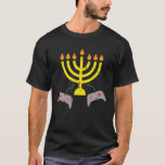 Menorah Video Game Controller Gamer Hanukkah Boys T-Shirt<br><div class="desc">Nimm diesen lustigen Menorah Video Game Controller T - Shirt als Hanukka Geschenk für deinen jüdischen Sohn oder Neffen! Spinnen Sie Ihren dreidel mit diesem Boys Chanukah pajamas Juden Weihnachts-PJs Hebräisches Outfit für Kinder,  Kleinkinder und Jungen und haben Sie eine glückliche Hannukah</div>