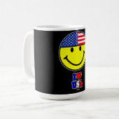 Men's Basic T-Shirt Kaffeetasse (Vorderseite Links)