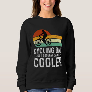 Mens fahren Vater wie ein regelmäßiger Vater, aber Sweatshirt