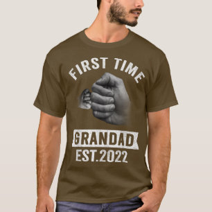 Mens First Time Grandad Est 2022, Schwangerschaft  T-Shirt