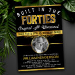 Mens Funny Birthday Party erbaut in den 40er Jahre Einladung<br><div class="desc">Mens lustige Geburtstagsfeier zum Geburtstag in den 1940er Jahren mit Vintager Grafik auf schwarz-goldenem Foto Hintergrund. Diese Geburtstagsfeiereinladung ist einfach für Ihre Veranstaltung angepasst,  indem Sie einfach Ihre Veranstaltungsdetails hinzufügen und Ihr Foto hochladen.</div>