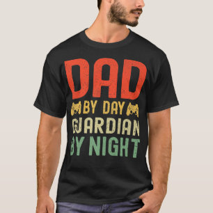 Mens Funny Vater By Day Guardian By Night Gamer Va T-Shirt