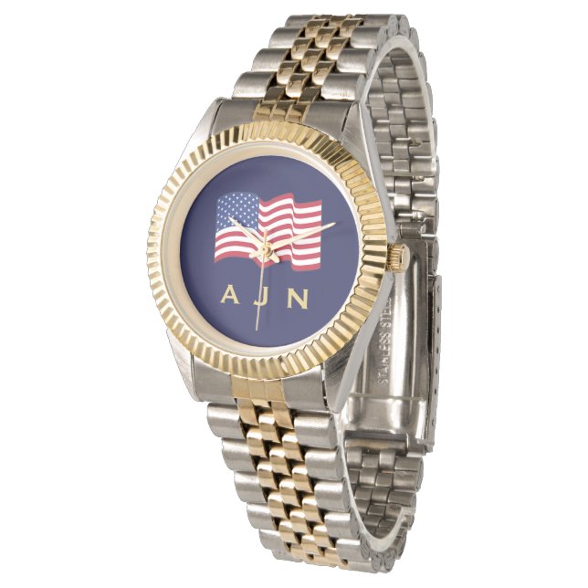 Mens Gold Mit Monogramm American Flag Watch Armbanduhr (Schrägansicht)