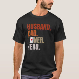 Mens Husband Vater Loner Held für Euchre Husban T-Shirt