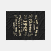 Mens Man Myth Legend October 1942 80th Birthday Fleecedecke (Vorderseite (Horizontal))