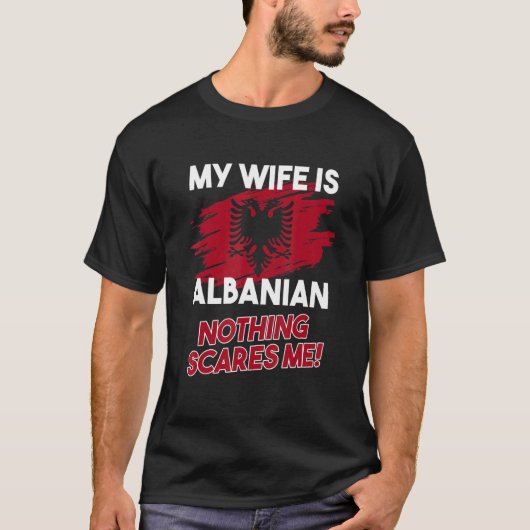 Mens meine Ehefrau ist albanische Flagge Albanisch T-Shirt (Vorderseite)