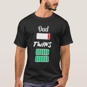 Mens Mens müde Vater Twins mit niedrigem Akku voll T-Shirt