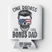 Mens One Badass Bonus Step Vater Funny Gift Geburt Dosenkühler (Rückseite)
