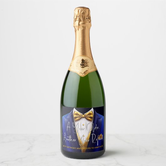 Mens Royal Blue Gold Tuxedo Birthday Champagne Schaumweinetikett (Vorderseite)