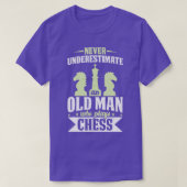 Mens Schach unterschätzt nie Old Man Schach Play T-Shirt (Design vorne)