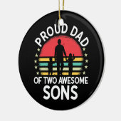 Mens stolz Vater von zwei Phantastischen Sons Cool Keramik Ornament (Links)