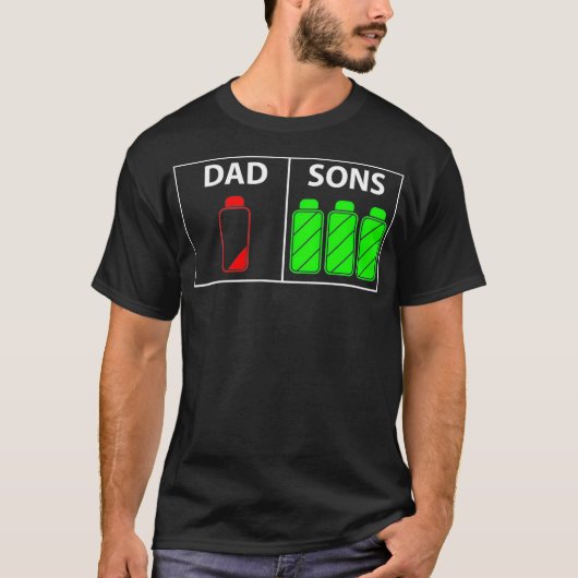 Mens Triplet Vater von Three Sons Funny Low Gift T-Shirt (Vorderseite)