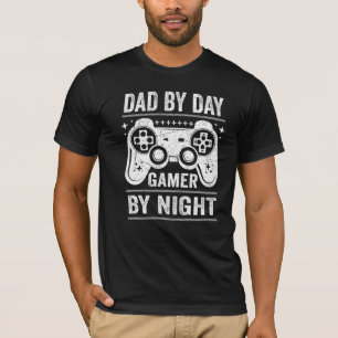 Mens Vater by Day Gaming by Night Video Gamer Vate T-Shirt