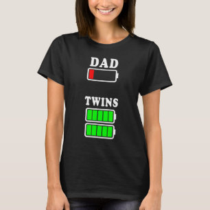 Mens Vater Low Battery Twins Full Charge Fathers D T-Shirt