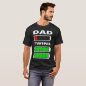 Mens Vater Müred Low battery Zwillinge Funny T-Shirt (Vorne ganz)