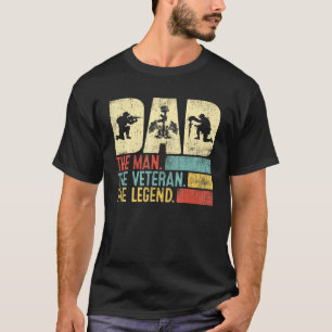 Mens Veteran Vater Der Mann der Legende Waffen Pro T-Shirt