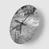 Mensch Fischen Runde Wanduhr (Winkel)