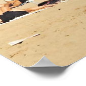 Menschen am braunen Sandstrand Poster (Ecke)