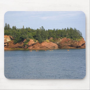Menschen beim Seakayaking in der Bay of Fundy in S Mousepad