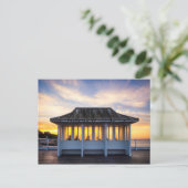 Menschen, die den Sonnenuntergang auf der Pier Cro Postkarte (Stehend Vorderseite)