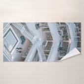 MENSCHEN, DIE INNERHALB DER BIBLIOTHEK GEHEN BADEHANDTUCH (Badehandtuch)