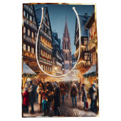 Menschen in Straßburg, Frankreich, Weihnachtsmarkt Mittlere Geschenktüte (Vorderseite)