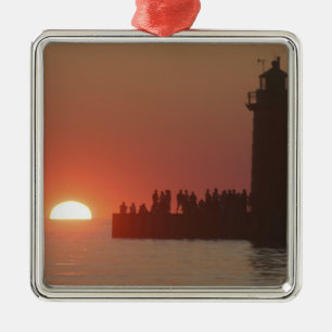 Menschen Leuchtturm Sonnenuntergang Silhouette im Silbernes Ornament