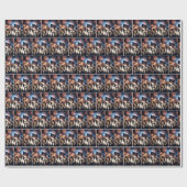 Menschenmenge mit amerikanischen Flaggen und Feuer Geschenkpapier (Flach)