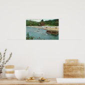 Menschenmengen schwimmen im russischen Fluss Poster (Küche)