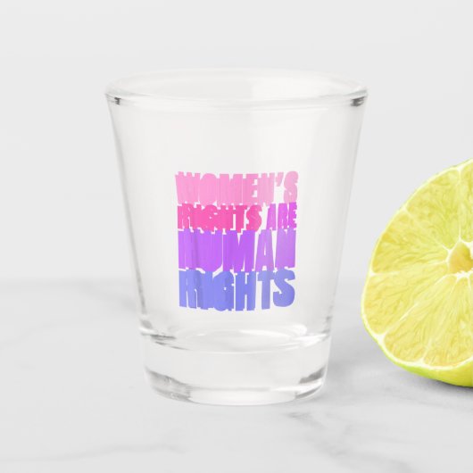 Menschenrechte Frauenrechte Schnapsglas (Vorderseite)