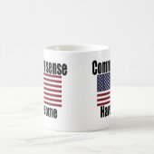 Menschenverstand-amerikanische Flagge Kaffeetasse (Mittel)