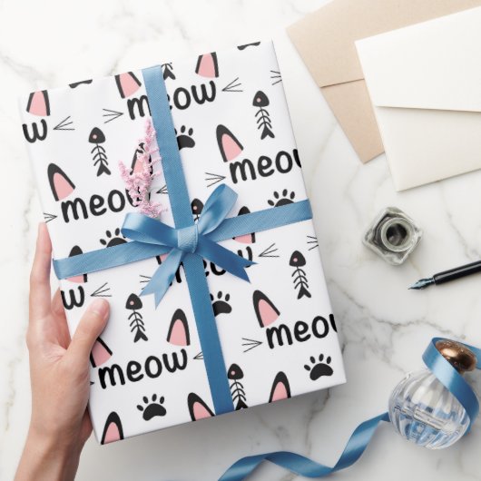 Meow Cat Ears und Pawprints Geschenkpapier (Schenken)