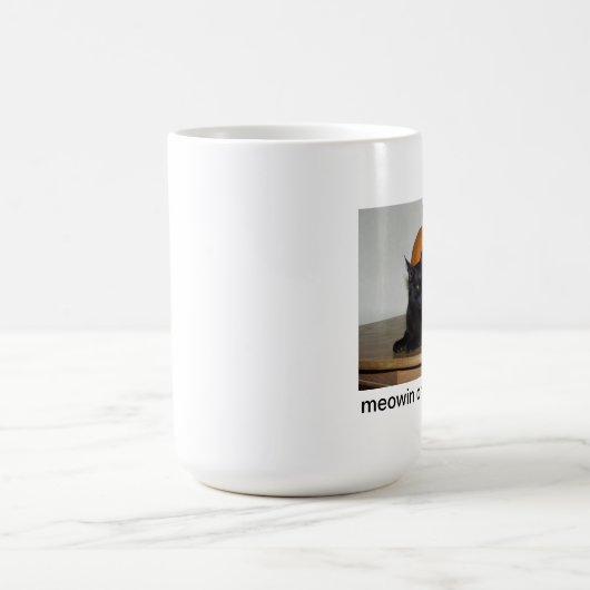 Meowin auf Samhain Kaffeetasse (Mittel)