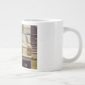 Mercedes-Benz ist eine deutsche Luxusautomarke Jumbo-Tasse (Rechts)