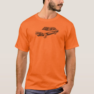 Mercedes Benz W123 mit OM617 auf der Rückseite T-Shirt