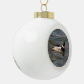 Merganser-Ornament Keramik Kugel-Ornament (Links)