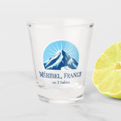 Méribel France Skigebiet Souvenir Schnapsglas (Vorderseite)