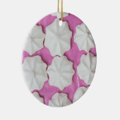 Meringues auf rosa Papiergeschenk Keramik Ornament (Rechts)